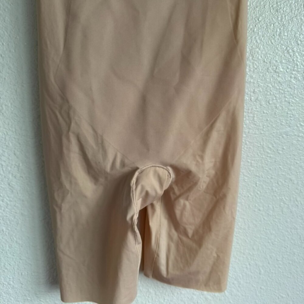 SPANX Thinstincts Full Mid Thigh Body Suit Size M NEW Medium Slimming Holidays - Picture 7 of 14